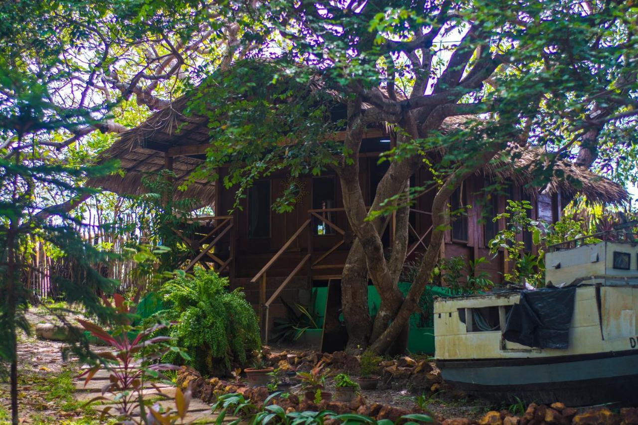 Quarto Triplo com Terraço